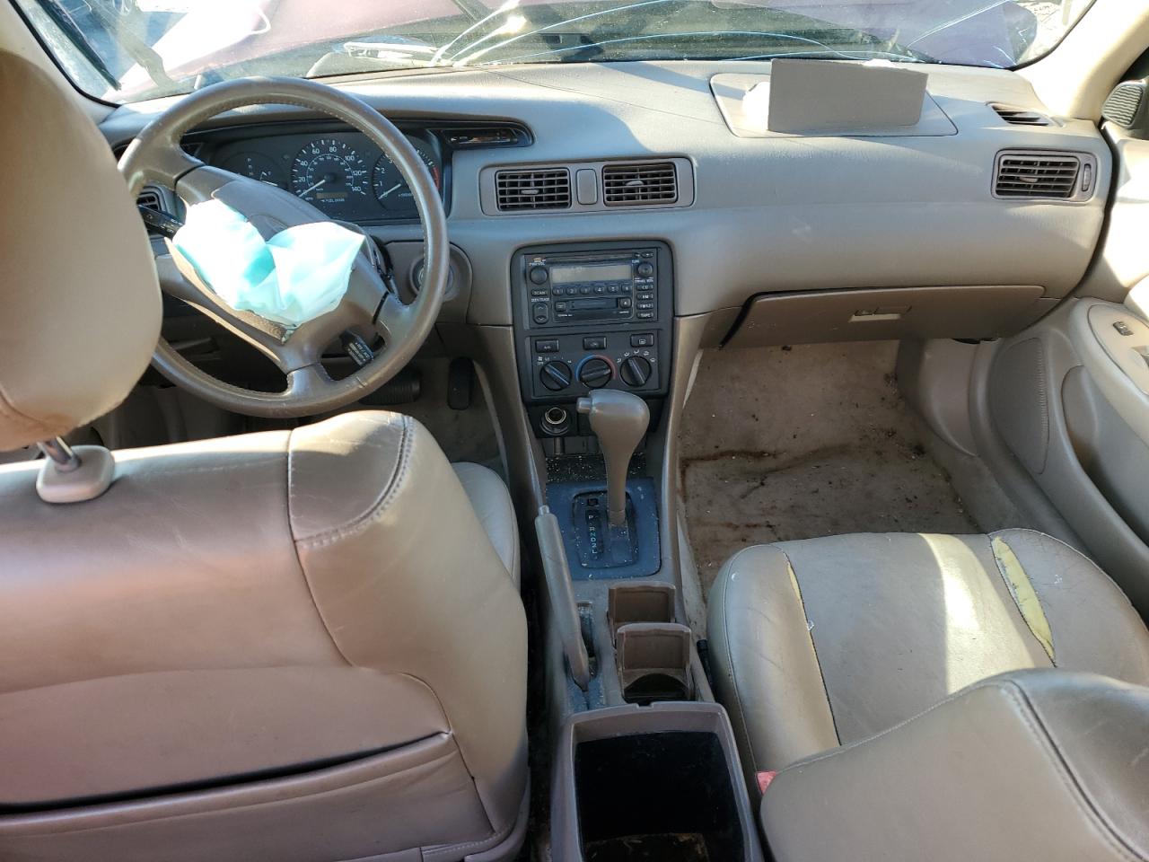 2000 Toyota Camry Ce VIN: JT2BG22K0Y0396255 Lot: 90905245