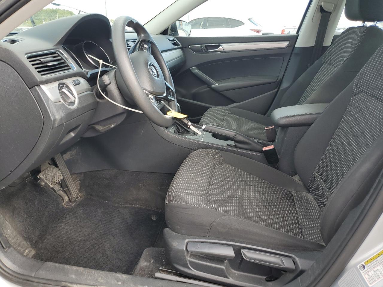 2017 Volkswagen Passat S VIN: 1VWAT7A37HC039317 Lot: 92871325