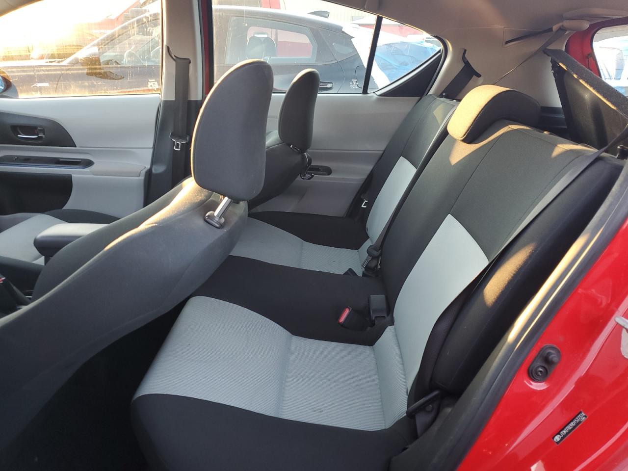 2013 Toyota Prius C VIN: JTDKDTB39D1537374 Lot: 93536175