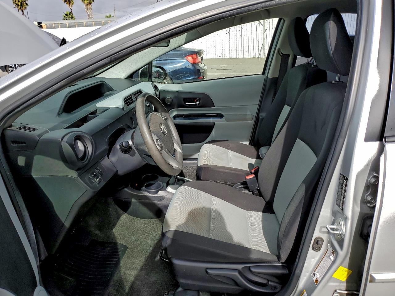 2012 Toyota Prius C VIN: JTDKDTB39C1527104 Lot: 93341775