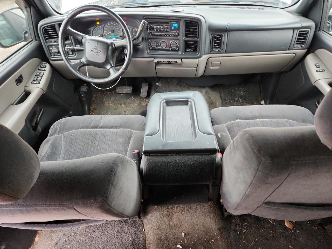 2002 Chevrolet Tahoe C1500 VIN: 1GNEC13V42J322333 Lot: 93874625