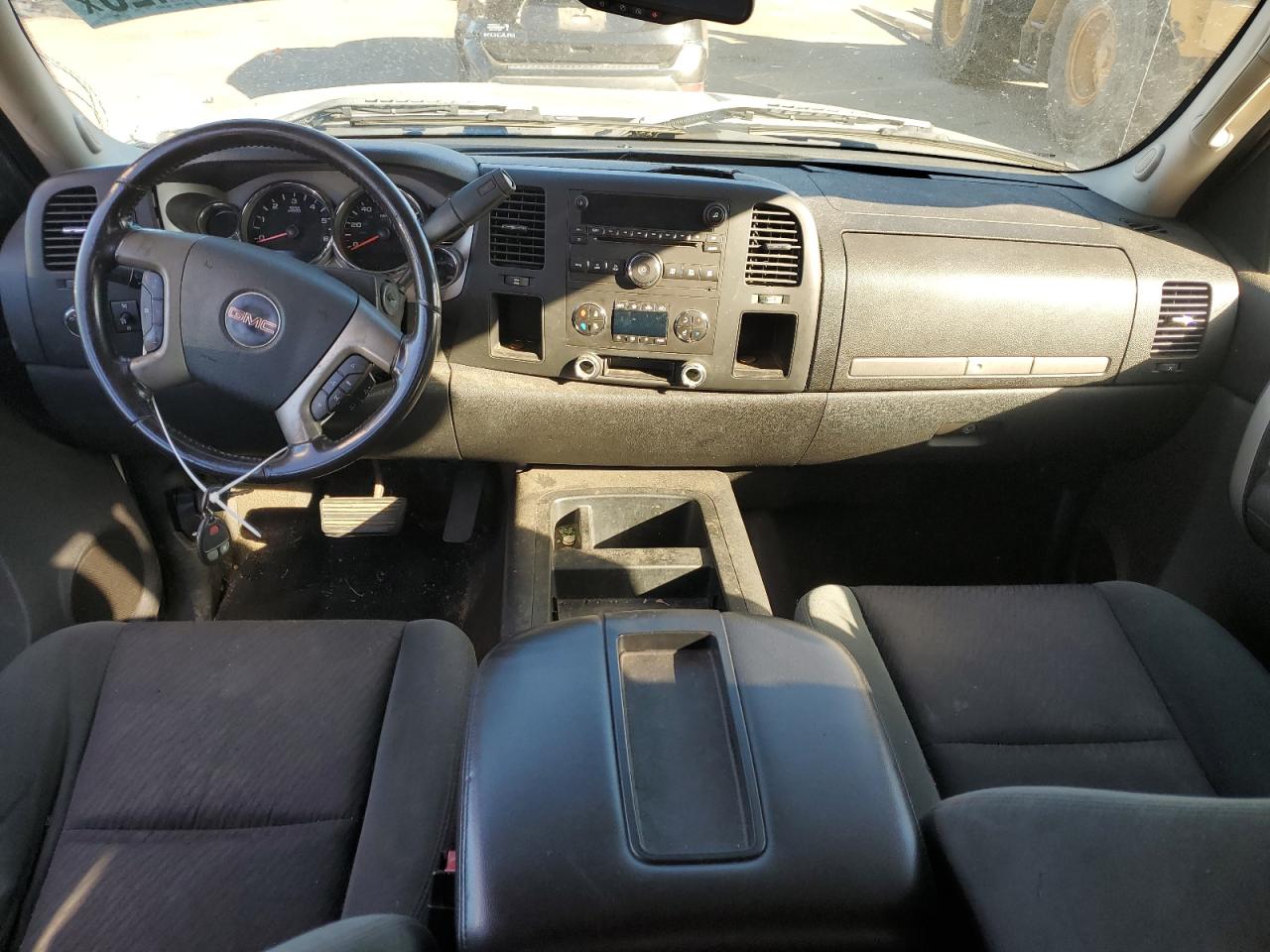 2008 GMC Sierra C1500 VIN: 2GTEC19J781111174 Lot: 92351425