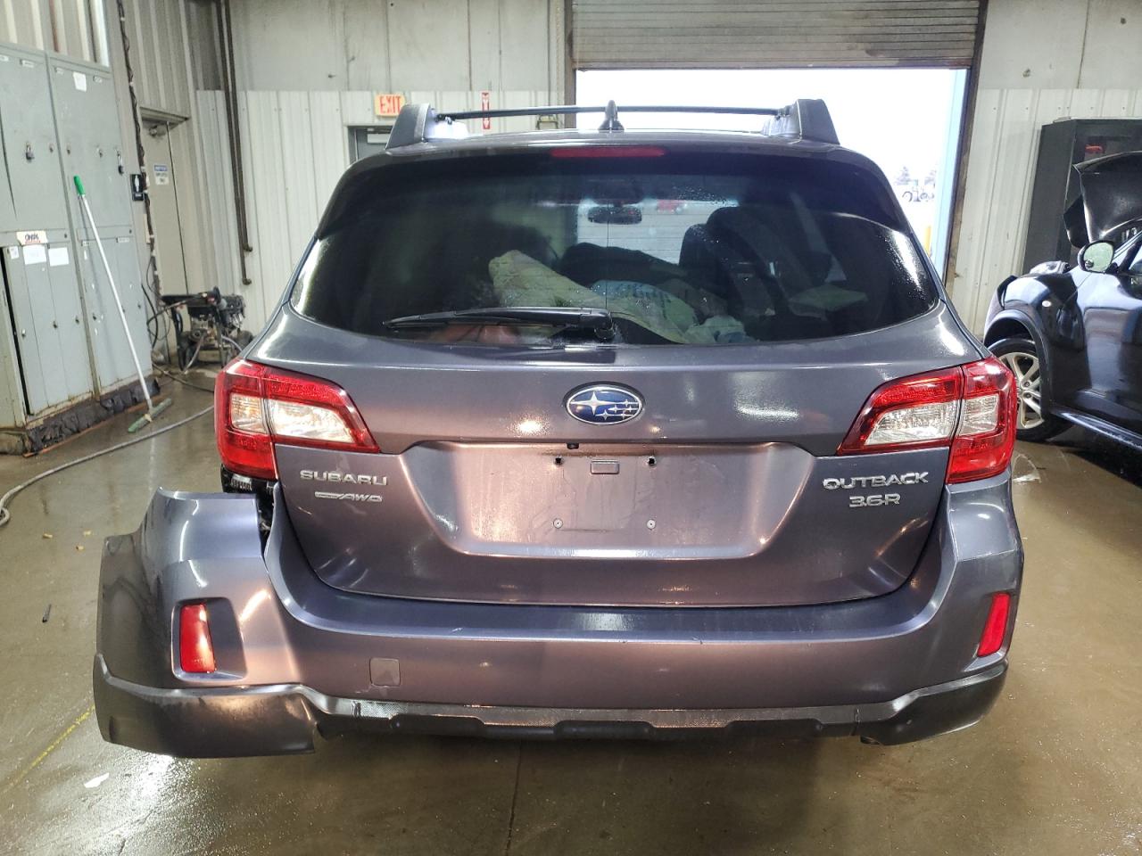 2017 Subaru Outback 3.6R Limited VIN: 4S4BSEKC6H3365845 Lot: 93649415