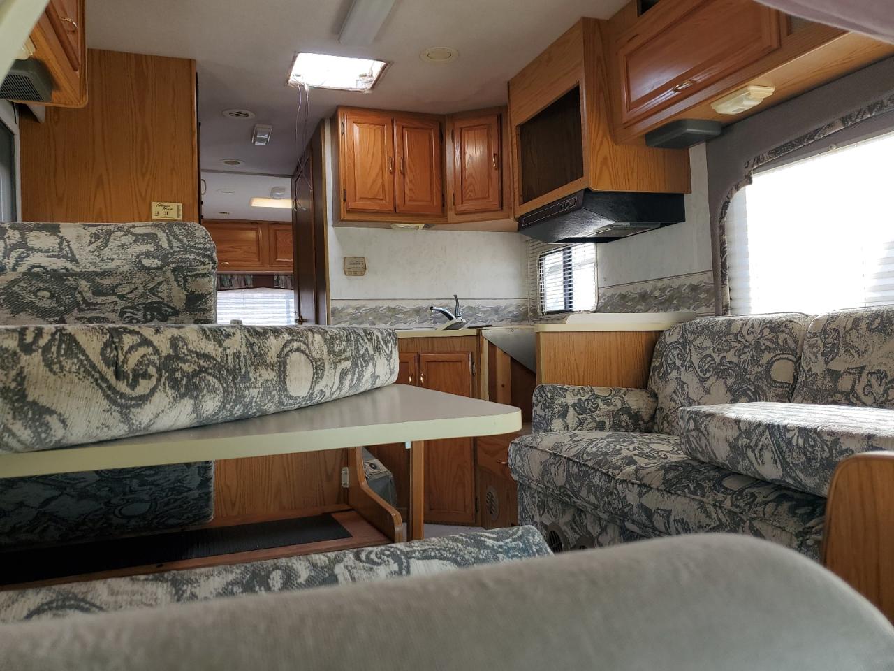 1999 Ford Econoline E450 Super Duty Cutaway Van Rv VIN: 1FDXE40S3XHA91653 Lot: 90825395