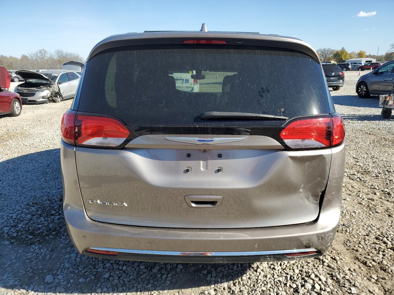 2018 Chrysler Pacifica Touring L VIN: 2C4RC1BG6JR306562 Lot: 91841865