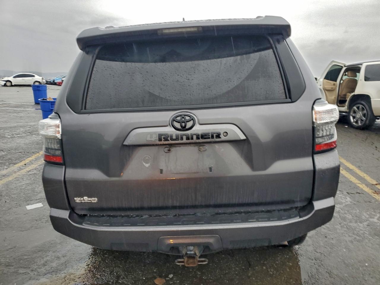 2020 Toyota 4Runner Sr5/Sr5 Premium VIN: JTEBU5JRXL5752038 Lot: 94471385