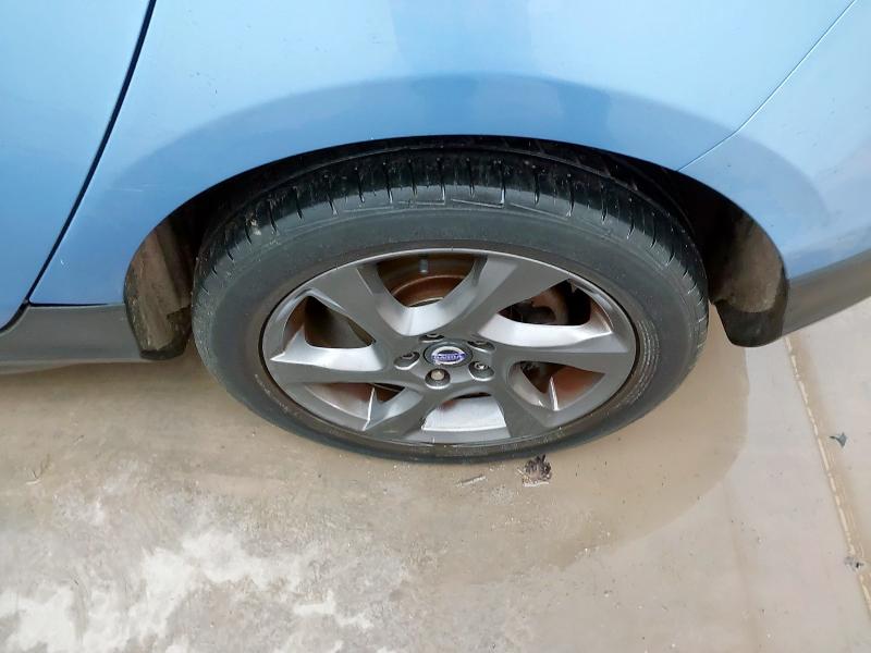 2015 VOLVO V40 D2 [120] CROSS COUNTRY LUX 5DR