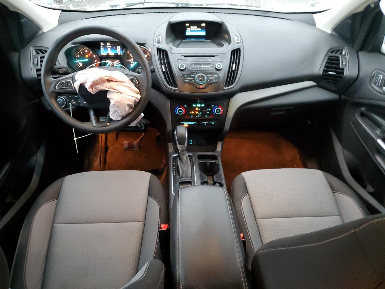 2018 Ford Escape Se VIN: 1FMCU0GDXJUB63593 Lot: 92055825