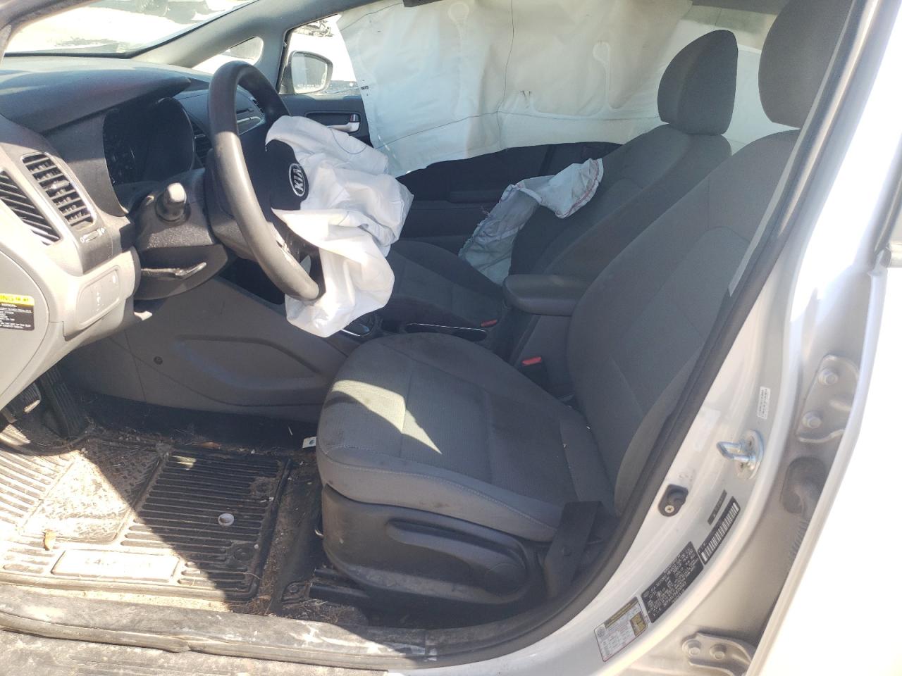 2017 Kia Forte Lx VIN: 3KPFK4A75HE095469 Lot: 90937115