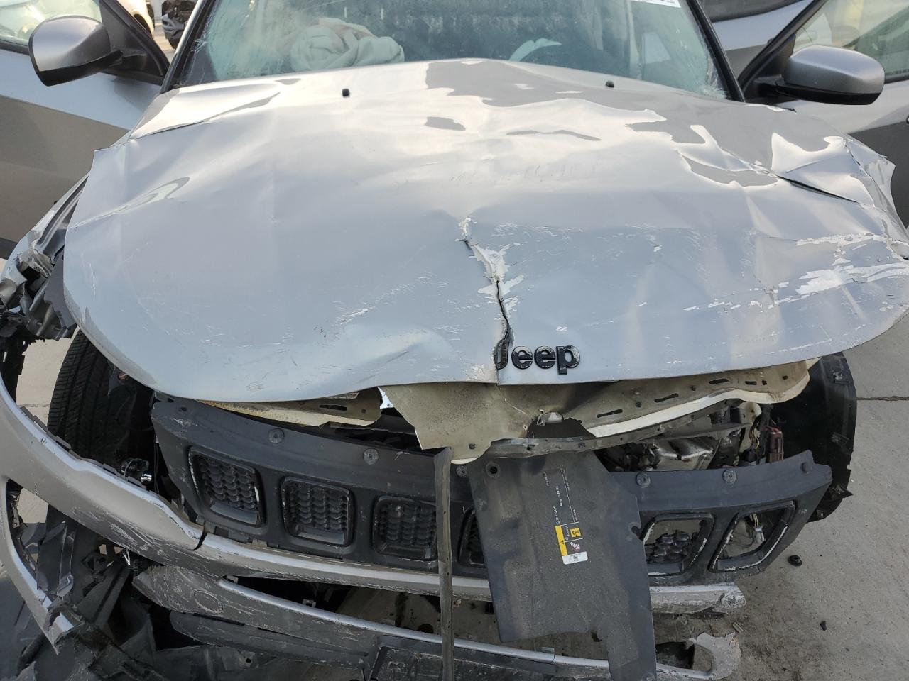 2019 Jeep Compass Latitude VIN: 3C4NJDBB6KT648280 Lot: 91637455