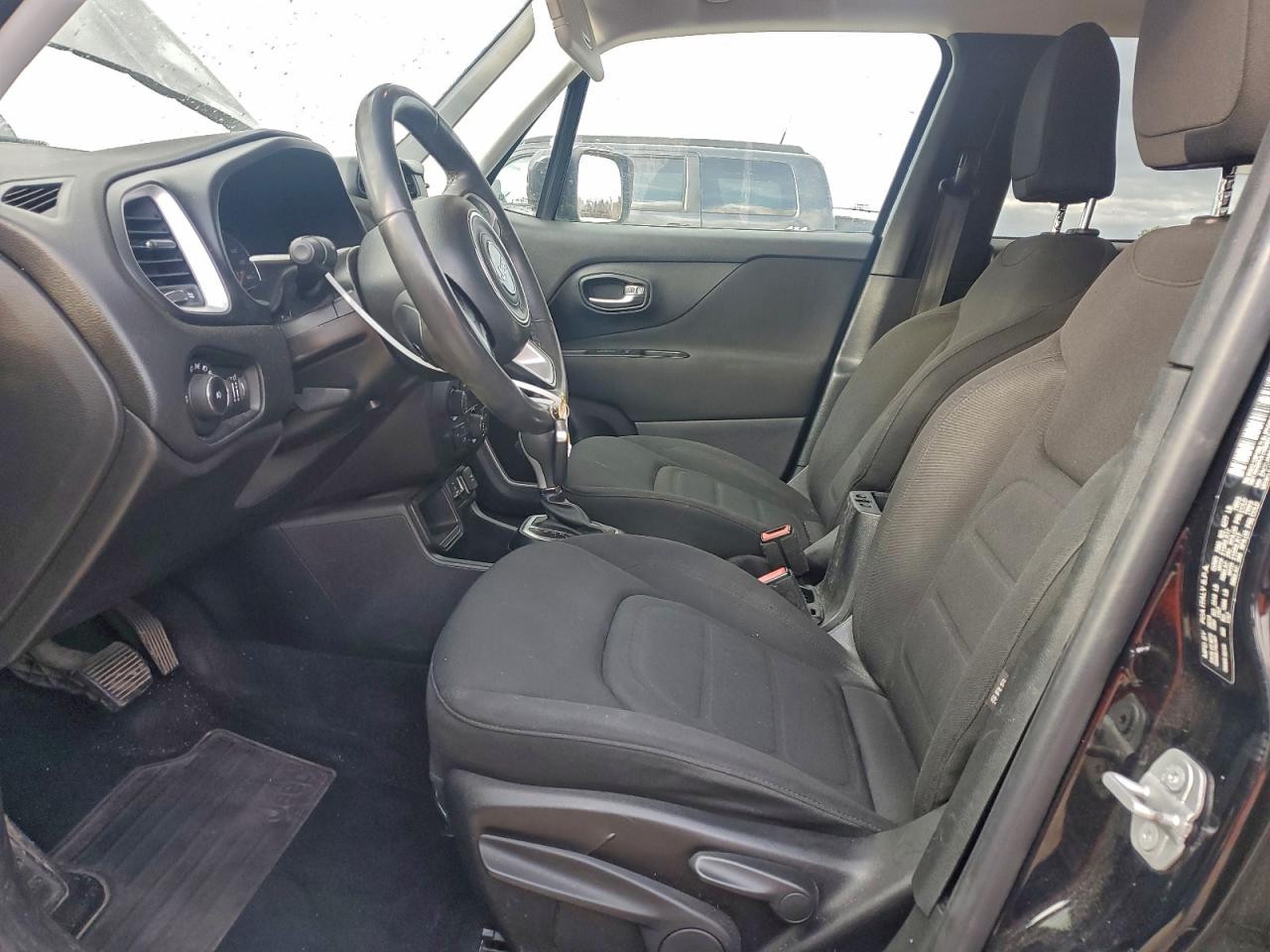 2018 Jeep Renegade Latitude VIN: ZACCJABBXJPH53044 Lot: 94570185