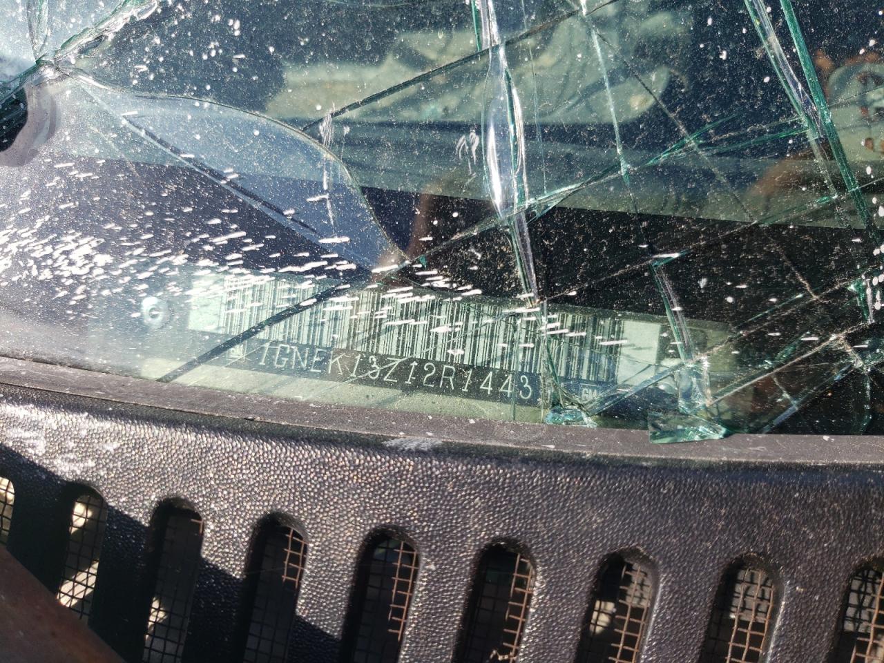 2002 Chevrolet Tahoe K1500 VIN: 1GNEK13Z12R144355 Lot: 93001205