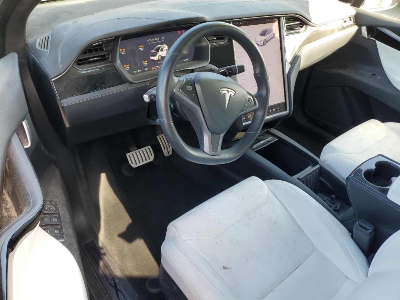 2019 Tesla Model X VIN: 5YJXCDE43KF186128 Lot: 91424845