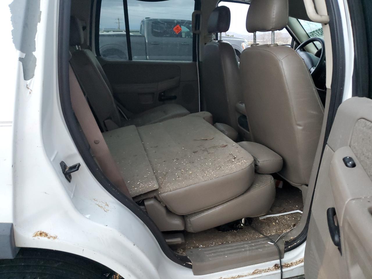 2004 Ford Explorer Xls VIN: 1FMDU72K94UC23239 Lot: 92909375