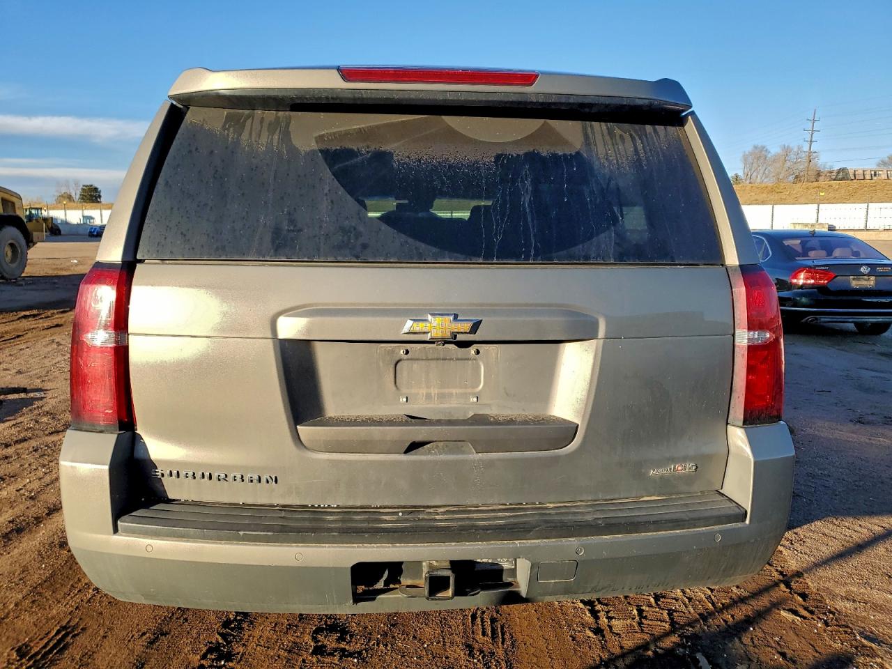 2018 Chevrolet Suburban K1500 Lt VIN: 1GNSKHKC8JR365815 Lot: 94064805