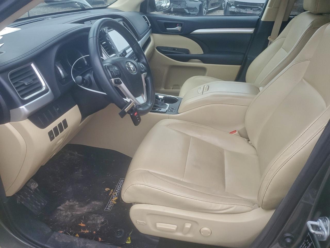 2016 Toyota Highlander Xle VIN: 5TDJKRFH4GS317321 Lot: 94358155