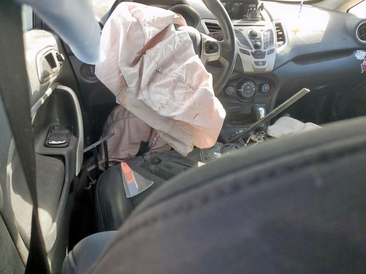 2013 Ford Fiesta Se VIN: 3FADP4EJ6DM176064 Lot: 92098615