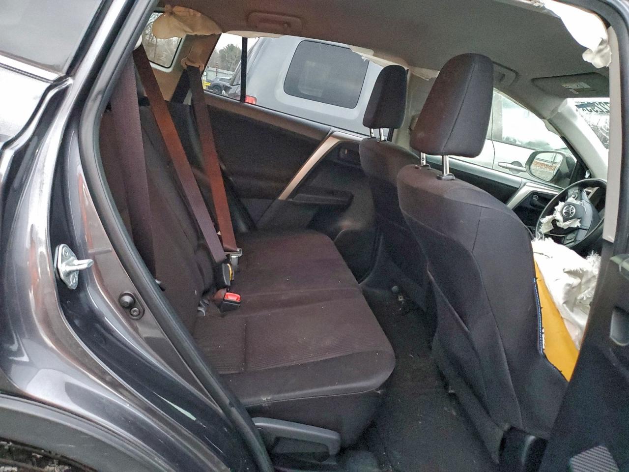 2015 Toyota Rav4 Le VIN: JTMBFREV5FJ028010 Lot: 94272295