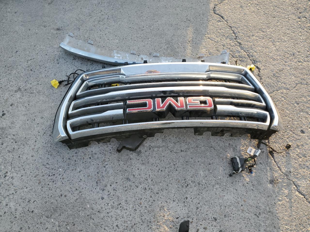 2022 GMC Yukon Xl K1500 Slt VIN: 1GKS2GKD2NR171013 Lot: 71226765