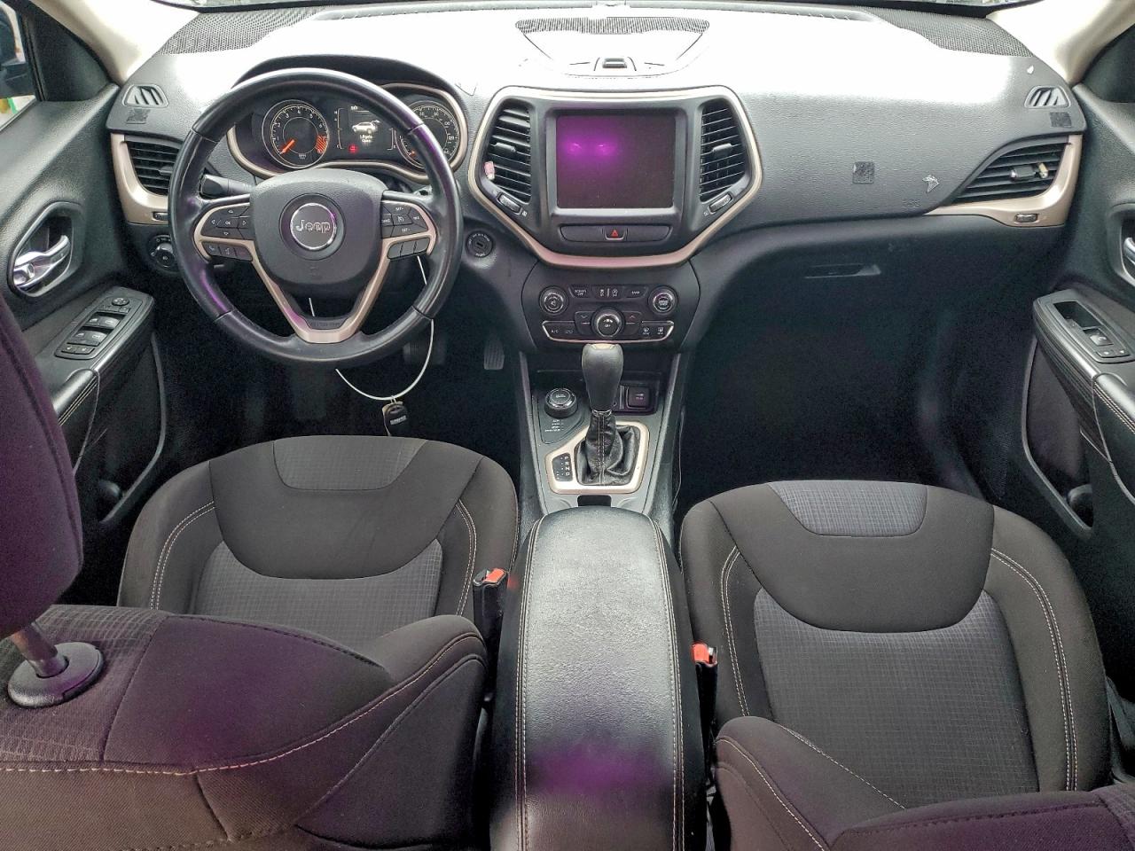 2015 Jeep Cherokee Latitude VIN: 1C4PJMCS2FW725153 Lot: 94270565