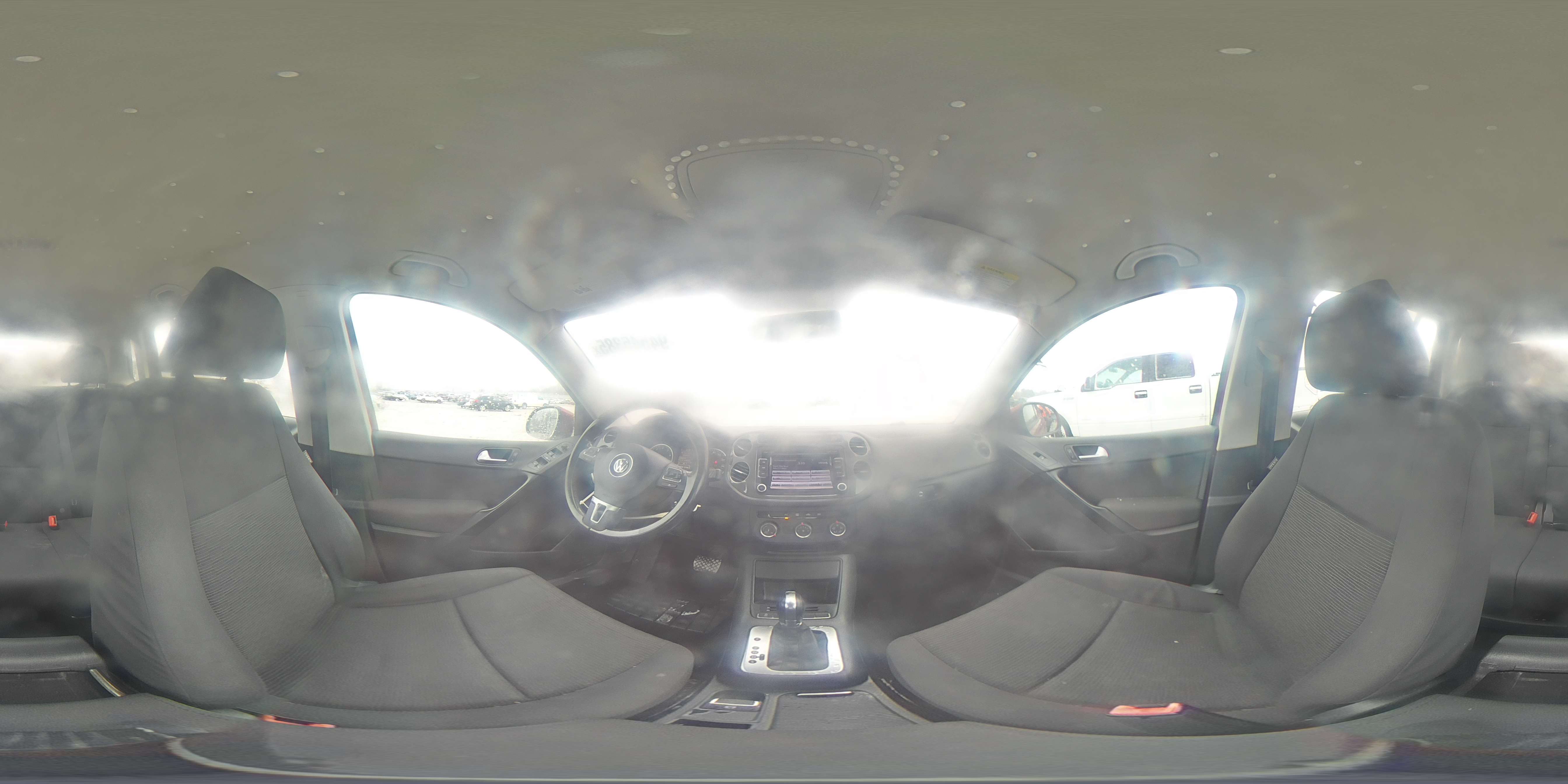 2015 Volkswagen Tiguan S VIN: WVGAV7AX5FW098048 Lot: 94545385