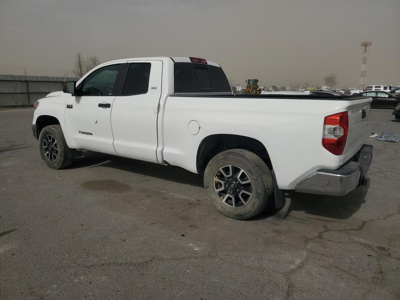 2018 Toyota Tundra Double Cab Sr VIN: 5TFUY5F10JX770053 Lot: 92458835
