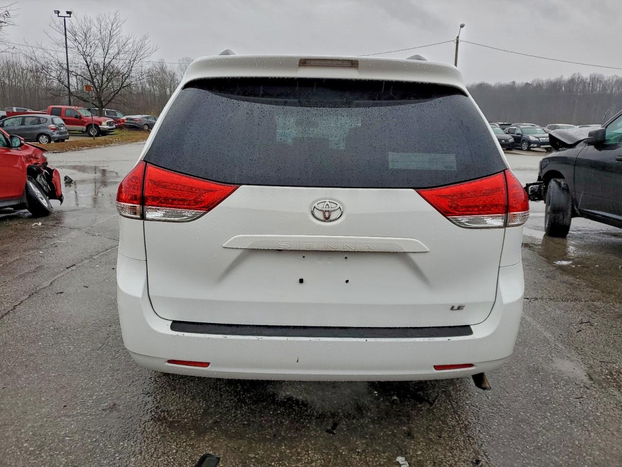 2013 Toyota Sienna Le VIN: 5TDKK3DC8DS345983 Lot: 93631305