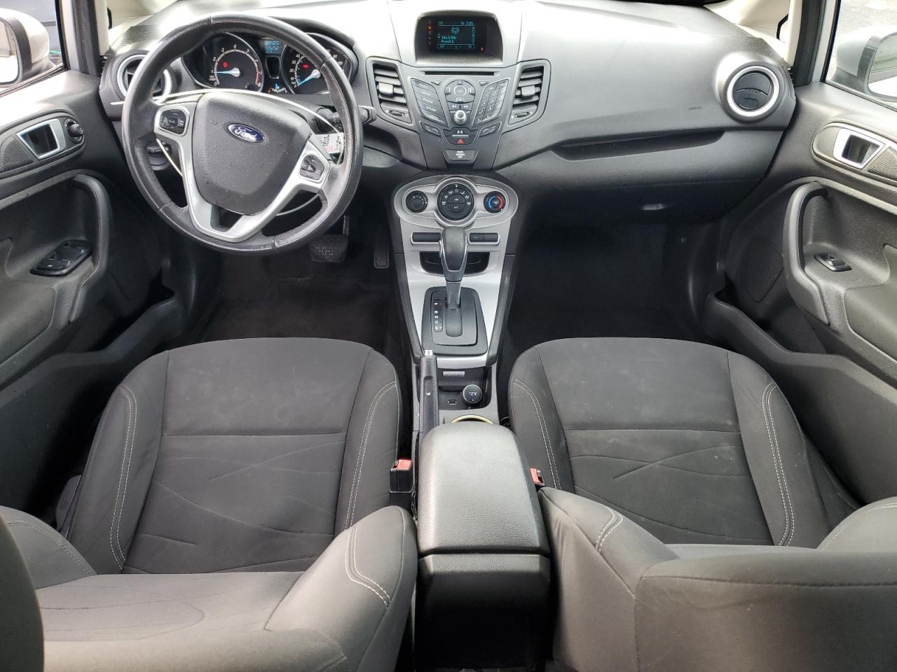 2015 Ford Fiesta Se VIN: 3FADP4BJ2FM204935 Lot: 92610905