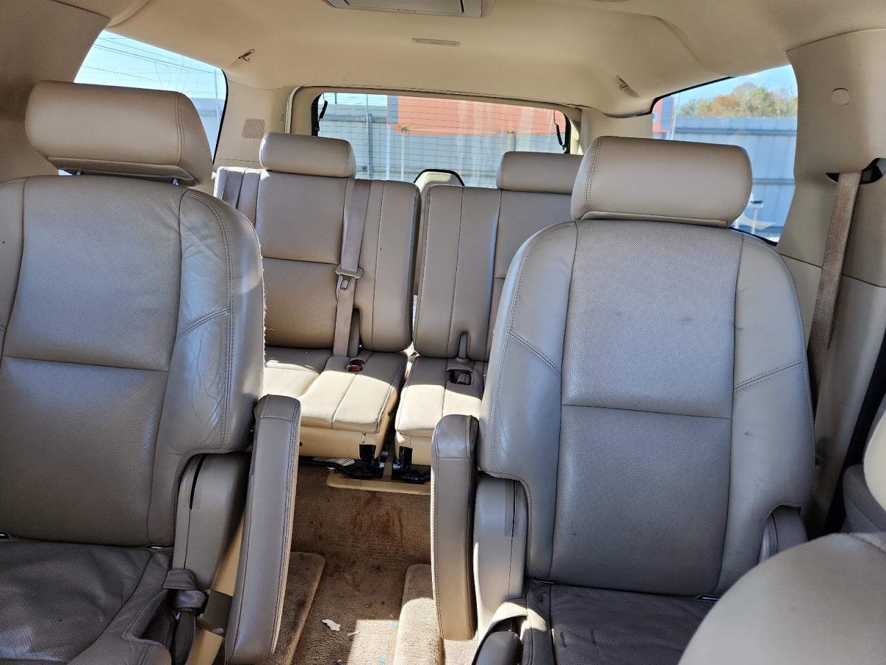 2010 Cadillac Escalade Esv Premium VIN: 1GYUKJEF1AR110884 Lot: 92122785