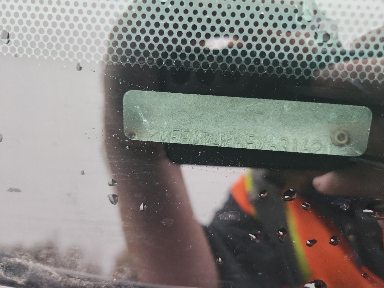 2005 Mercury Grand Marquis Gs VIN: 2MEFM74W65X631624 Lot: 91722855