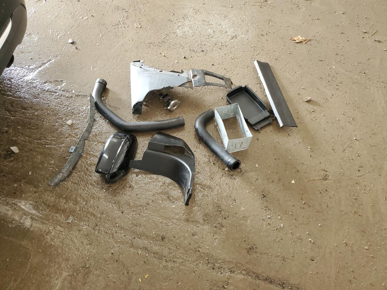 2013 Chrysler 200 Touring VIN: 1C3CCBBBXDN588792 Lot: 93747455