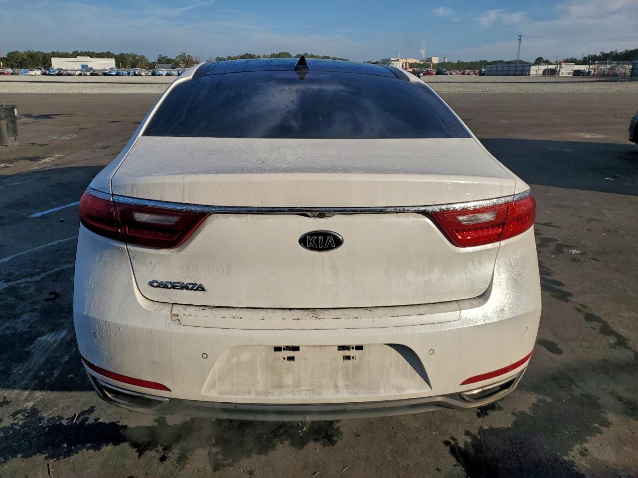 2017 Kia Cadenza Premium VIN: KNALC4J17H5067984 Lot: 94315975