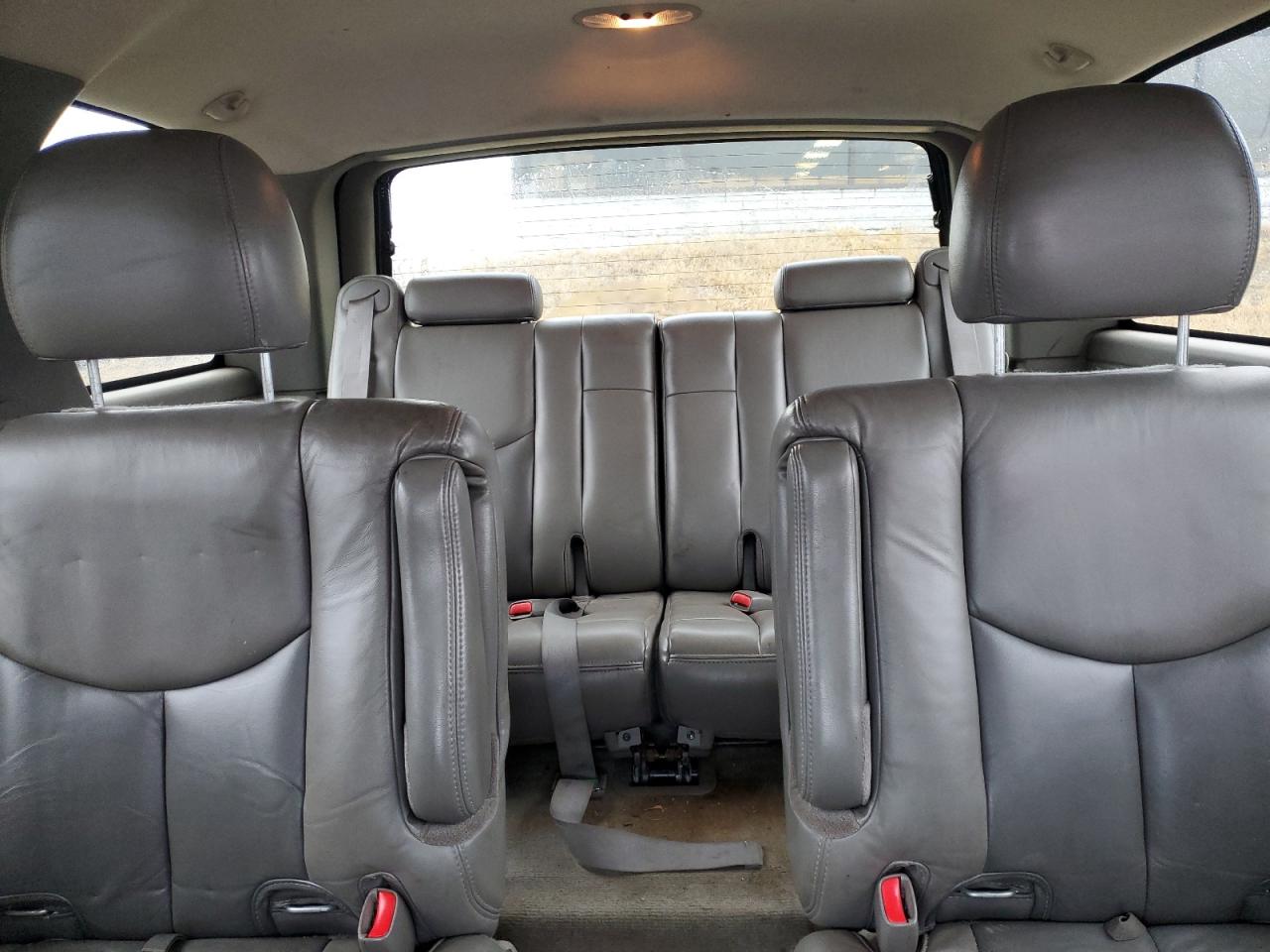 2004 GMC Yukon Denali VIN: 1GKEK63U44J110460 Lot: 92982235