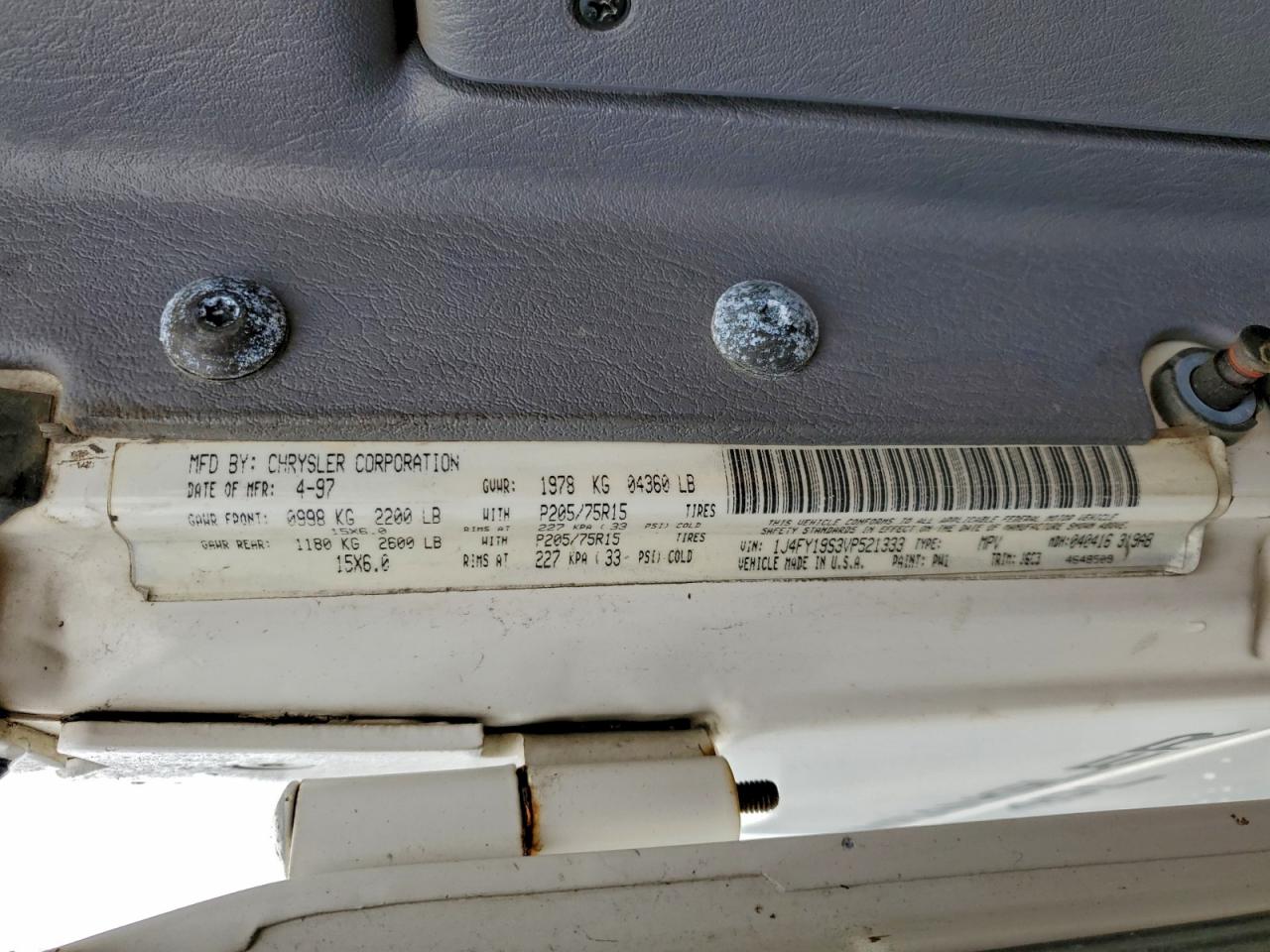 1997 Jeep Wrangler / Tj Sport VIN: 1J4FY19S3VP521333 Lot: 94215365