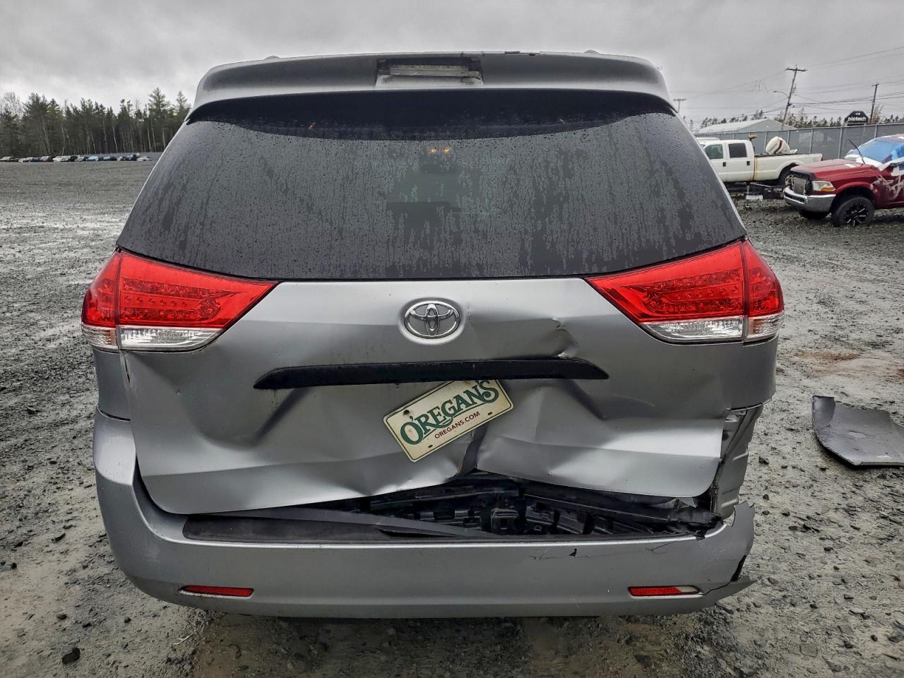 2013 Toyota Sienna VIN: 5TDZK3DC8DS336697 Lot: 94212395