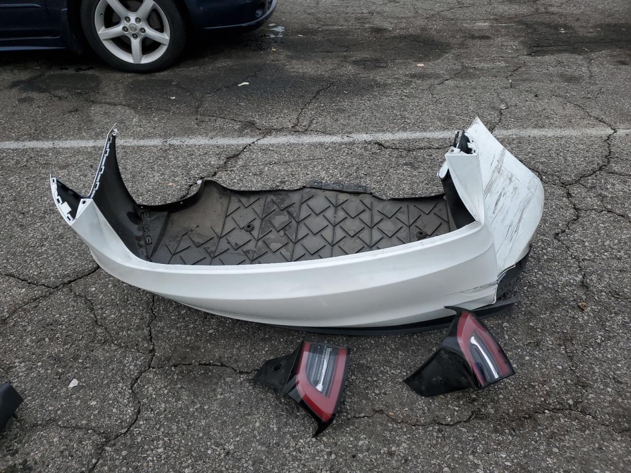 2023 Tesla Model 3 VIN: 5YJ3E1EA8PF501817 Lot: 92675985