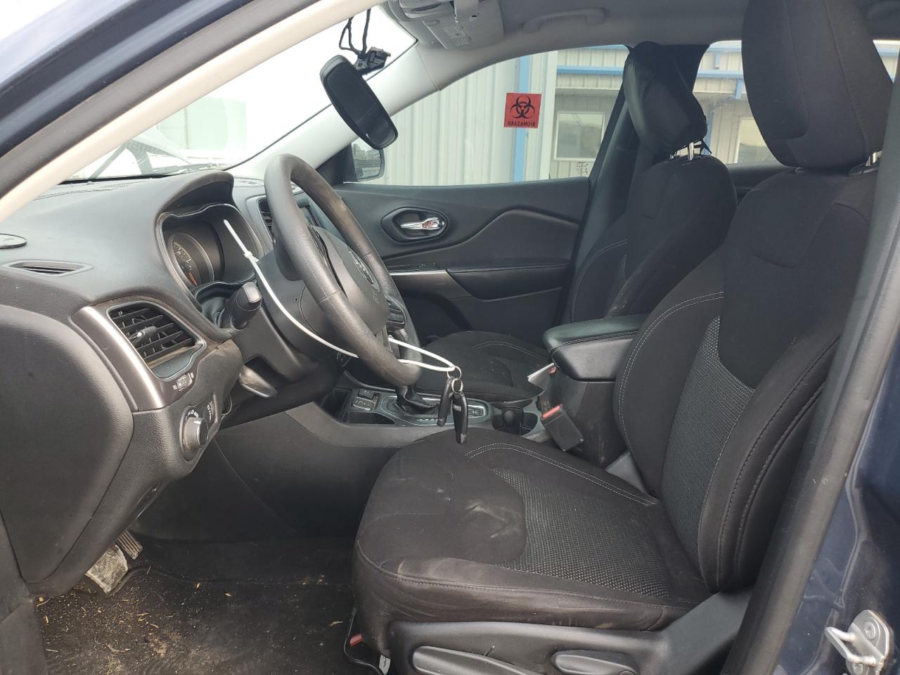 2021 Jeep Cherokee Latitude VIN: 1C4PJLCBXMD125631 Lot: 91586625