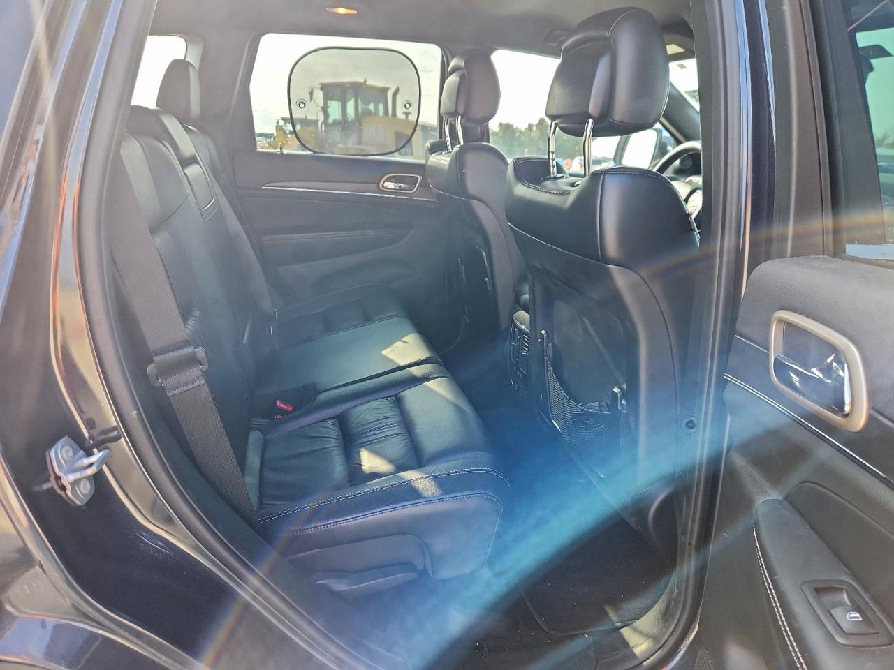 2015 Jeep Grand Cherokee Limited VIN: 1C4RJFBG2FC852925 Lot: 93749735