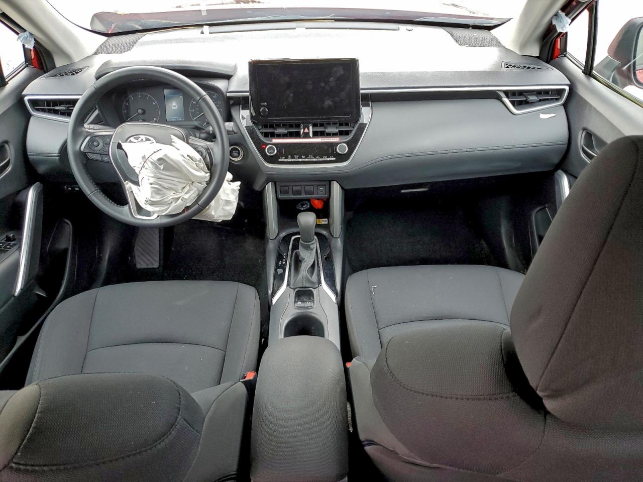 2023 Toyota Corolla Cross Le VIN: 7MUCAAAG9PV067057 Lot: 94404045