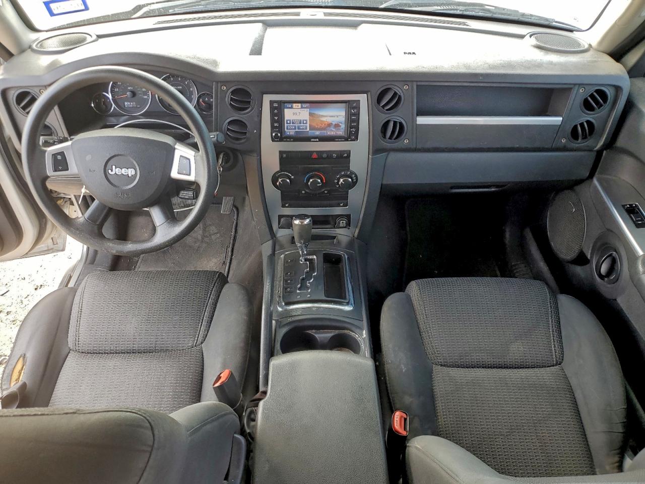 2008 Jeep Commander Sport VIN: 1J8HH48K48C240115 Lot: 94180245