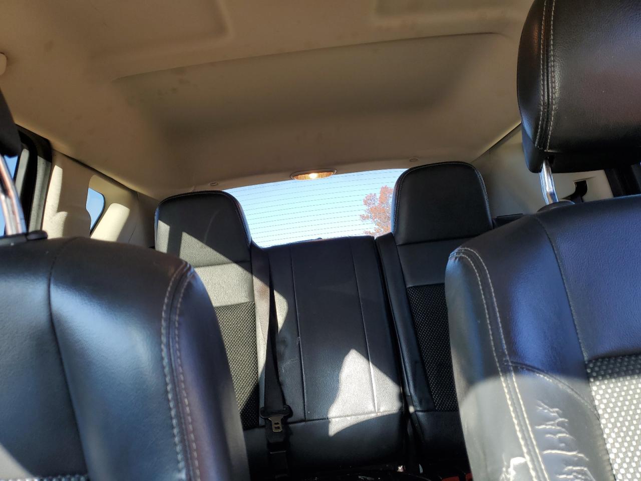 2016 Jeep Compass Latitude VIN: 1C4NJCEB1GD599878 Lot: 92925545