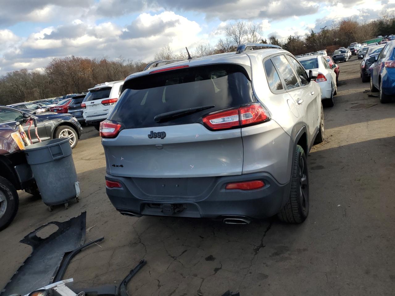 2015 Jeep Cherokee Latitude VIN: 1C4PJMCSXFW793197 Lot: 91765805