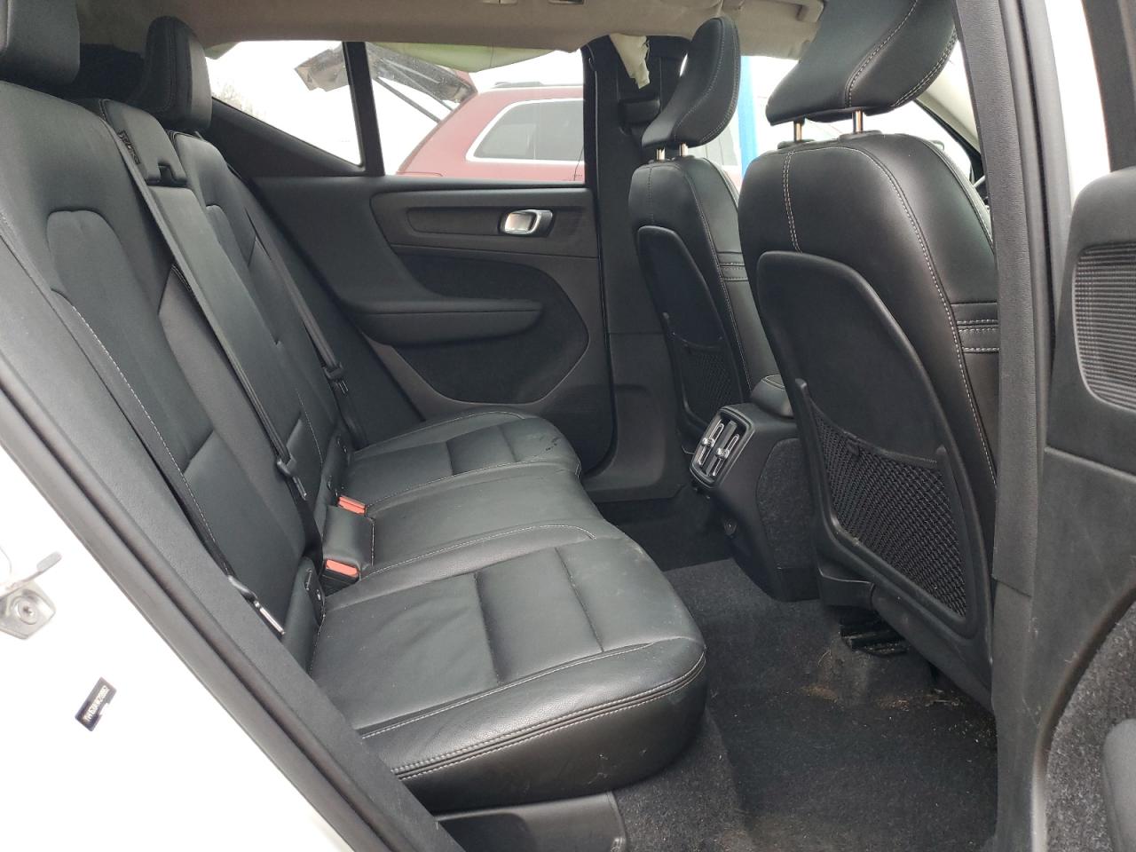 2019 Volvo Xc40 T5 Momentum VIN: YV4162UK4K2139952 Lot: 93464105