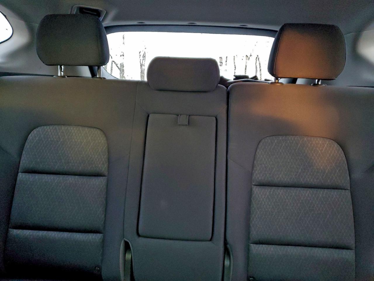 2018 Hyundai Tucson Value VIN: KM8J33A2XJU765445 Lot: 94648865