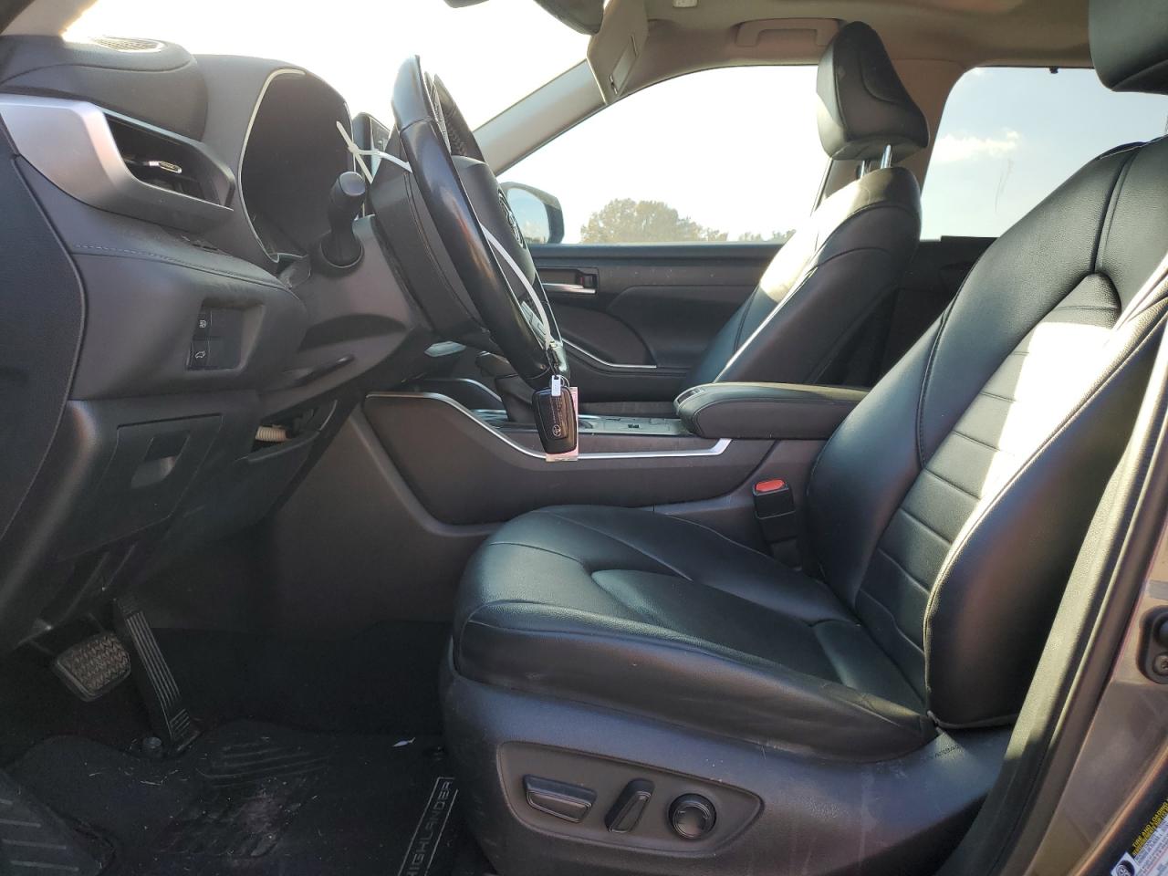 2021 Toyota Highlander Xle VIN: 5TDGZRAH5MS514930 Lot: 91852945