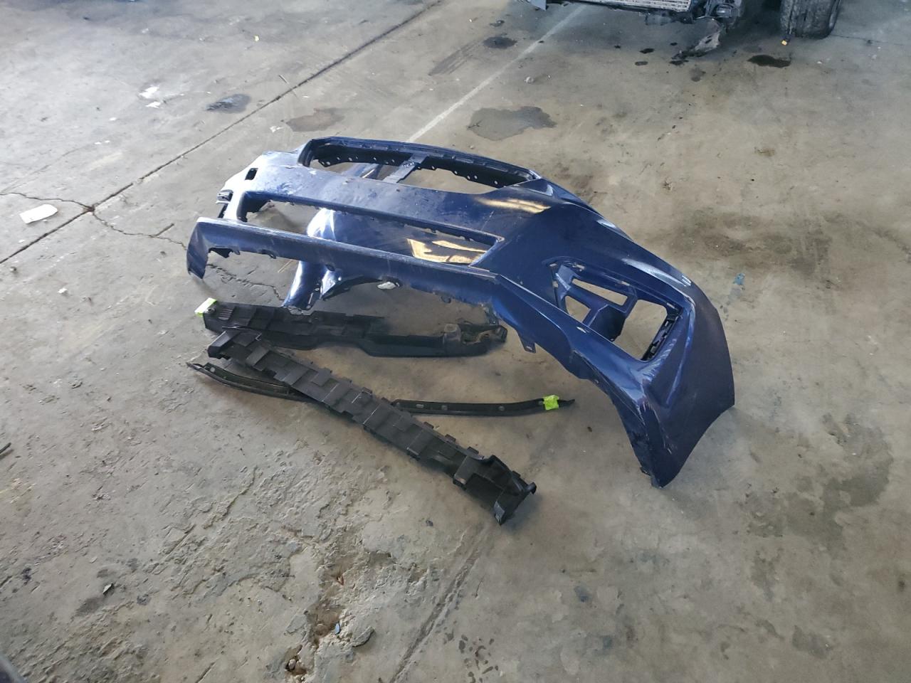 2018 Subaru Impreza Premium Plus VIN: 4S3GTAD62J3721401 Lot: 91812055