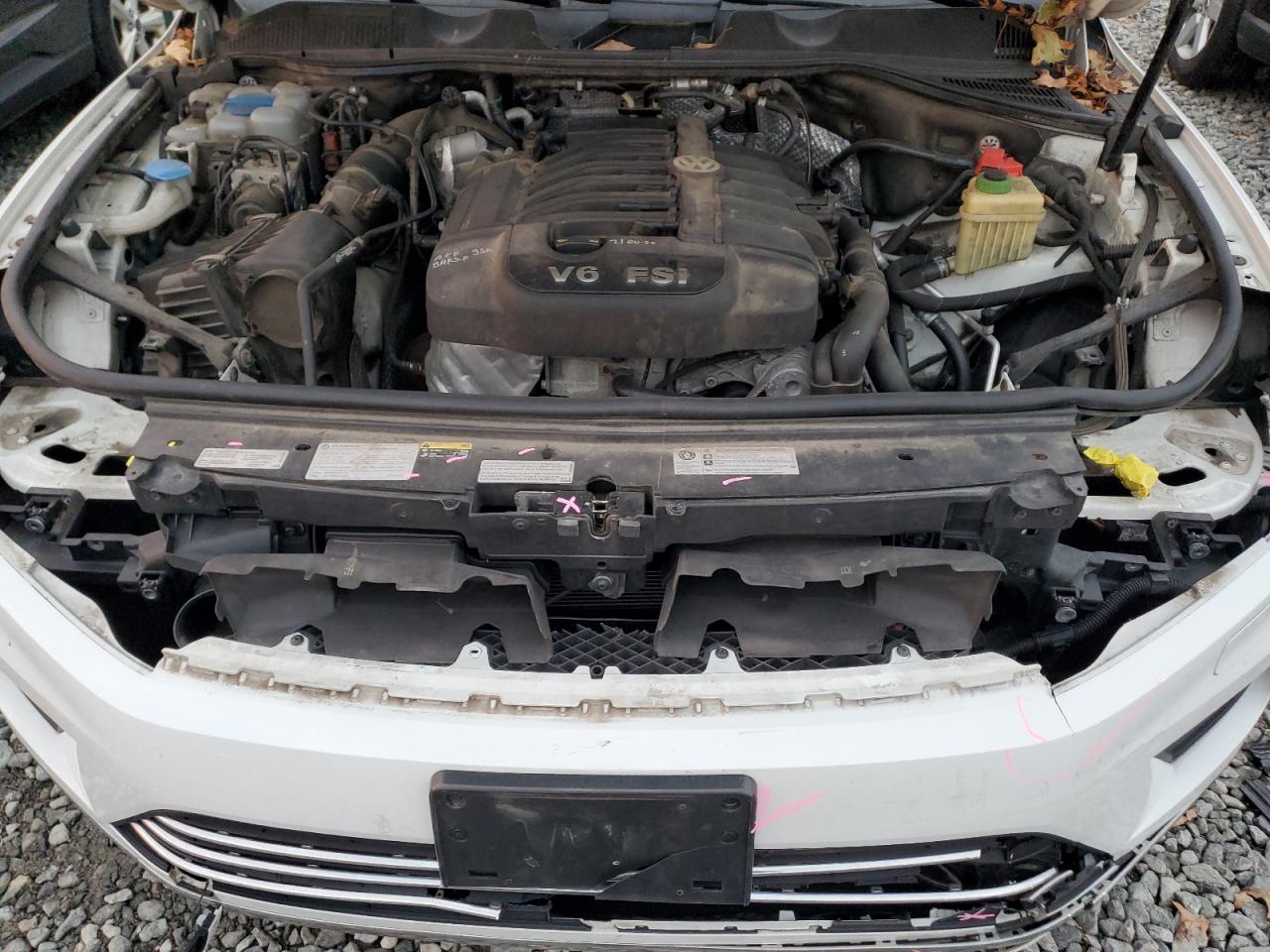 2017 Volkswagen Touareg Wolfsburg VIN: WVGRF7BP9HD006615 Lot: 93273045