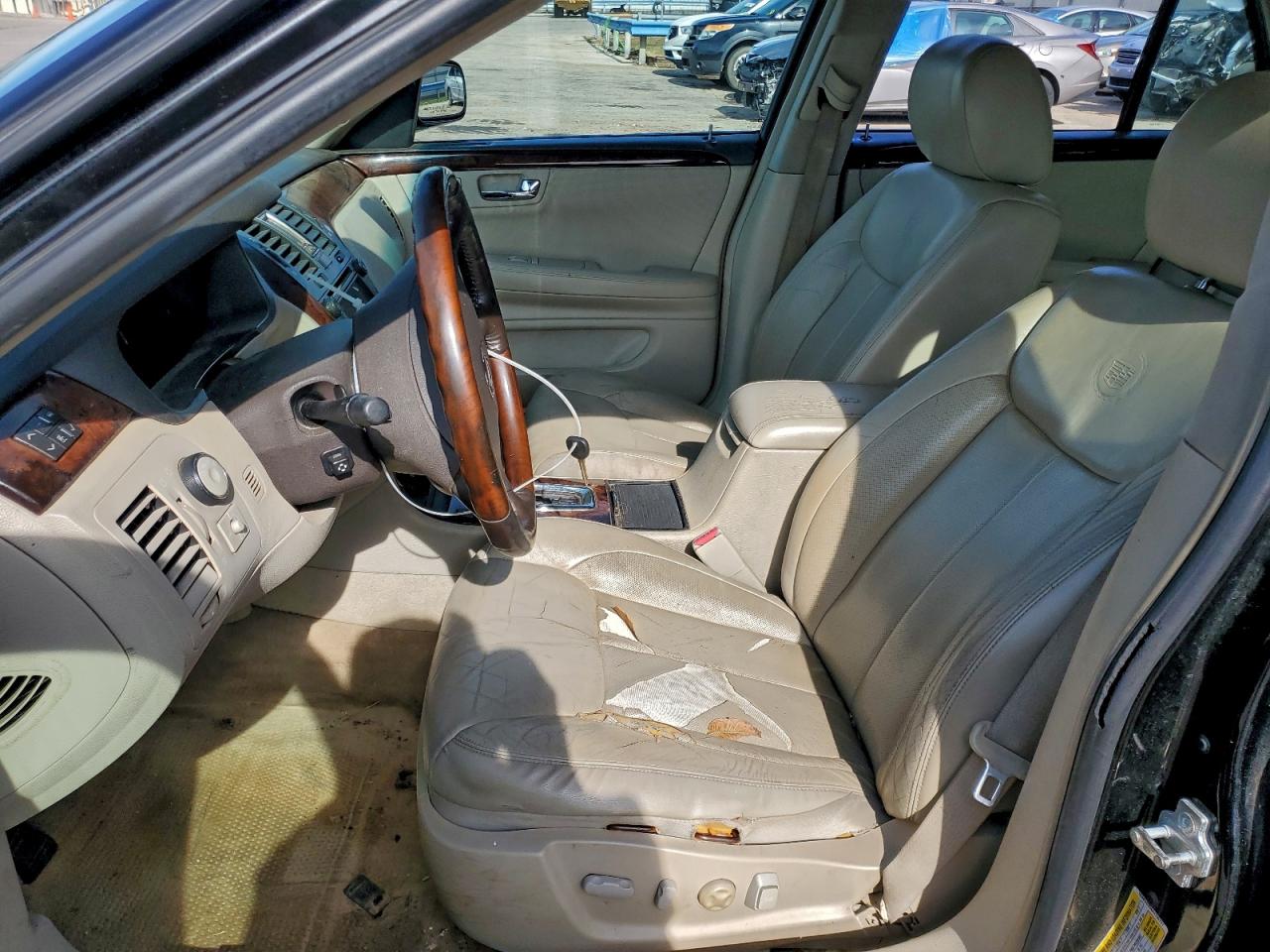 2008 Cadillac Dts VIN: 1G6KD57948U138727 Lot: 94504445