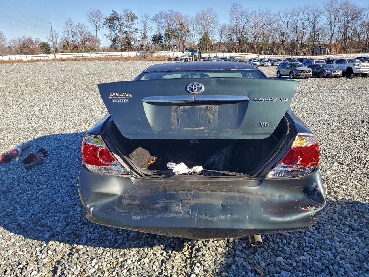 2005 Toyota Camry Le VIN: 4T1BF30K45U088959 Lot: 94608045