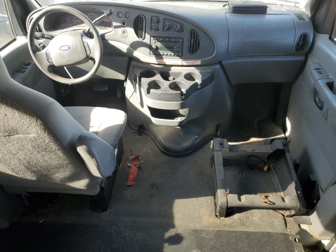 2007 Ford Econoline E350 Super Duty Wagon VIN: 1FBNE31LX7DA34195 Lot: 90722165